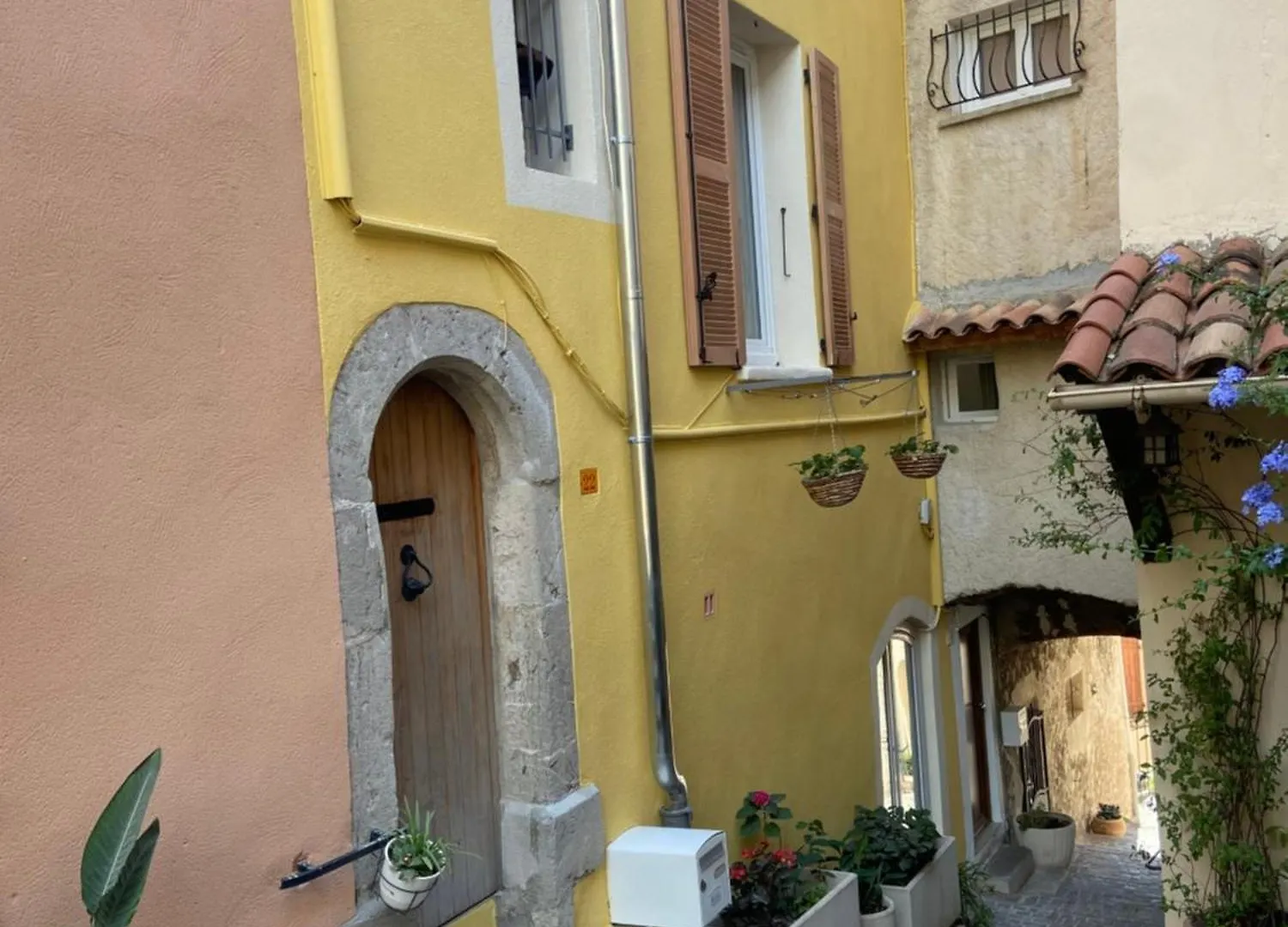Appartement Dans Le Charme De La Pierre à La Garde  France